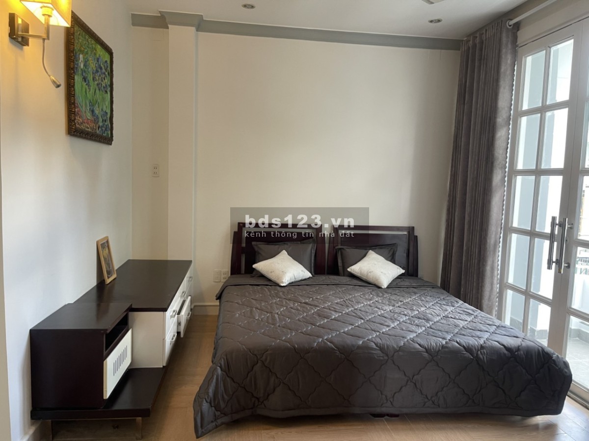 Bán nhà mặt tiền Tân Sơn Nhì DTS 1100m² x 8 tầng, HĐ thuê 100 triệu/tháng