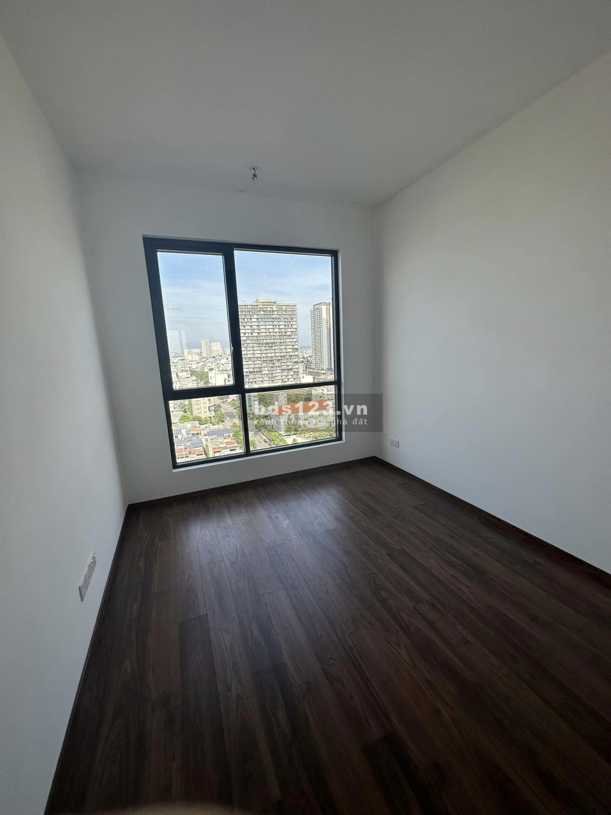 Bán gấp căn hộ 2PN One Verandah- giá chỉ 5 tỷ- khách hàng thiện chí liên hệ em ngay nhé!