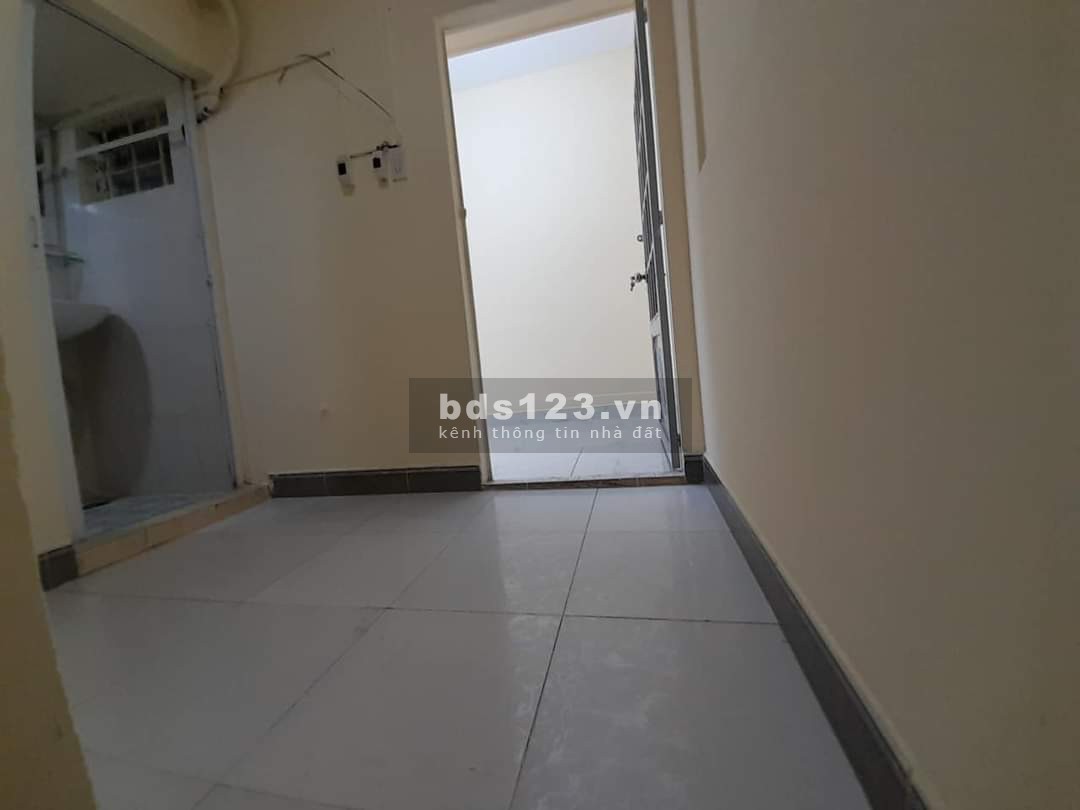Nhà 3 tầng nhỏ xinh chủ quyết bán trước tết đã giảm sâu giá tốt
