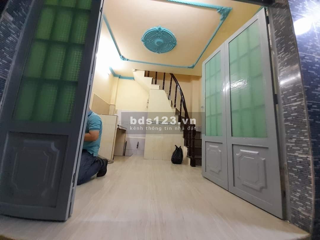 Nhà 3 tầng nhỏ xinh chủ quyết bán trước tết đã giảm sâu giá tốt