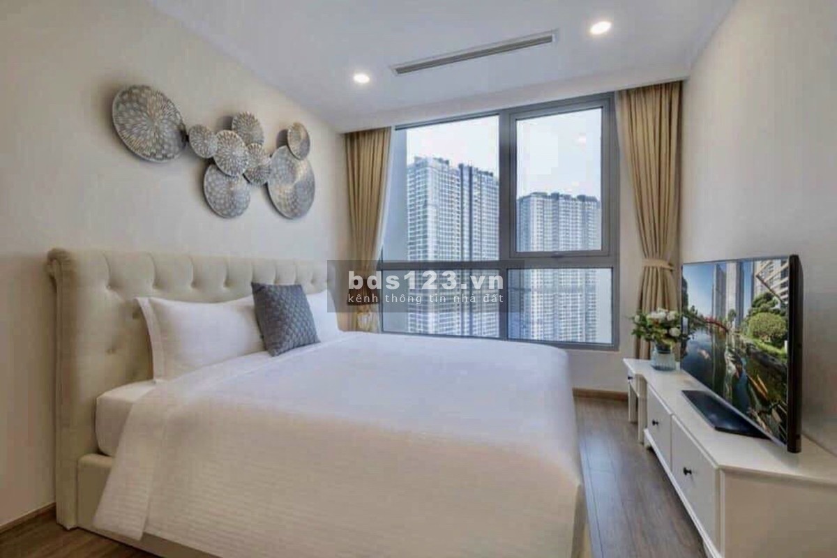 Chính chủ cần bán gấp căn hộ Full nội thất thuộc LandMark Plus giá 9,2 (bao thuế phí)