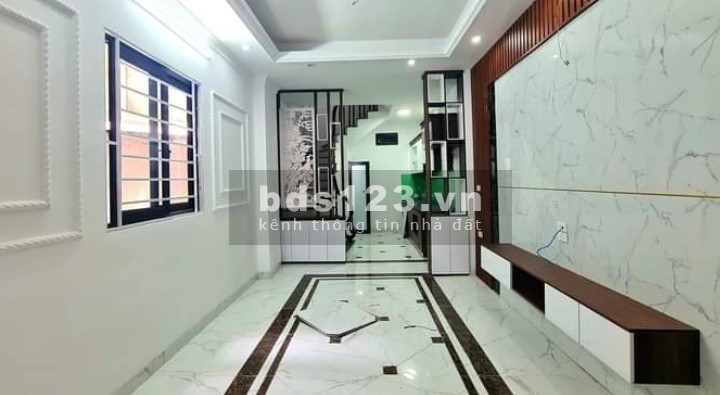 Bán nhà ngõ Gốc Đề diện tích 41m2 5 tầng giá 3.7 tỷ sổ sẵn