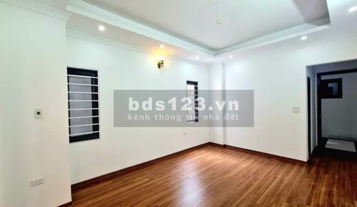 Bán nhà ngõ Gốc Đề diện tích 41m2 5 tầng giá 3.7 tỷ sổ sẵn