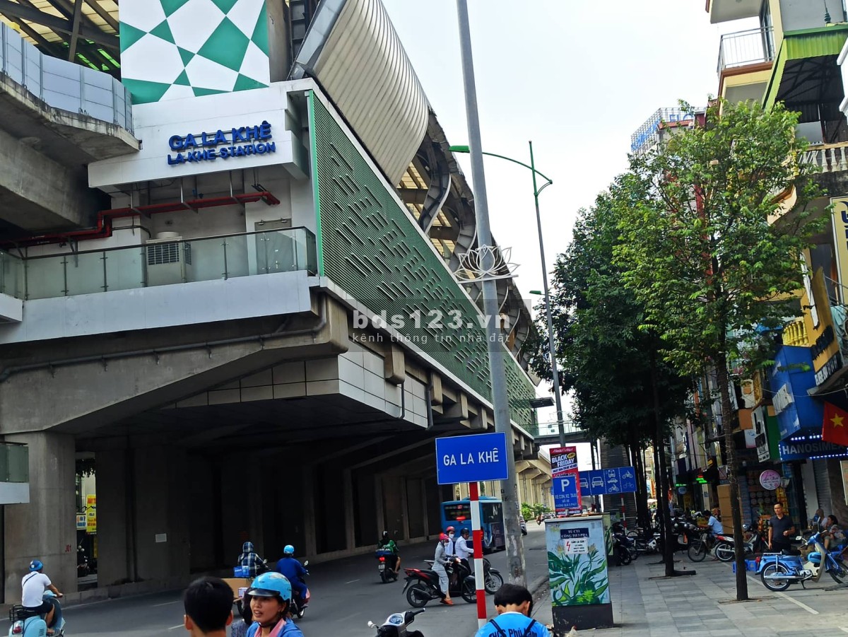 Bán nhà Quang Trung Hà Đông, gần ga tàu điện Cát Linh ngõ ô tô tránh dt 40m2, giá 4.x tỷ