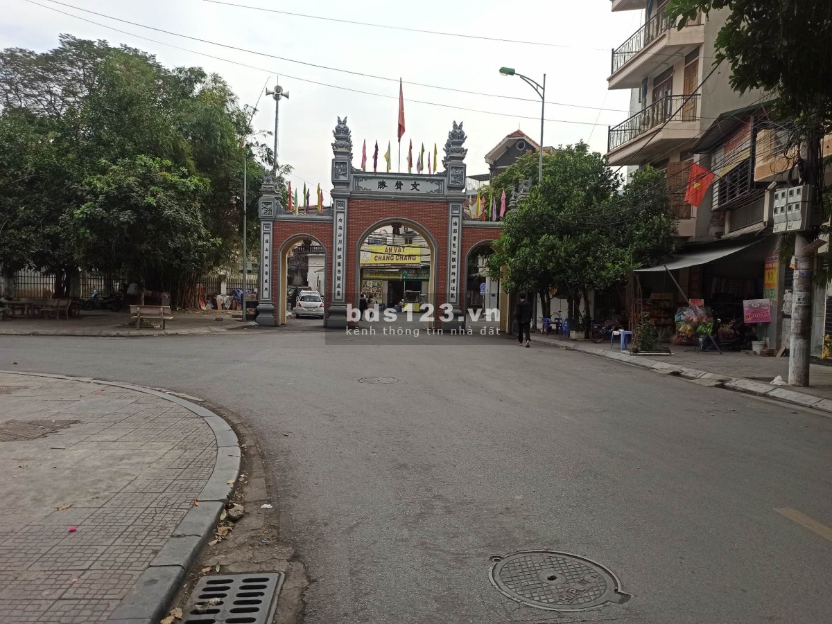 Bán nhà Văn La Hà Đông tiện ích khu đô thị Văn Phú, gần chợ Văn La dt 50m, 4,5 tỷ