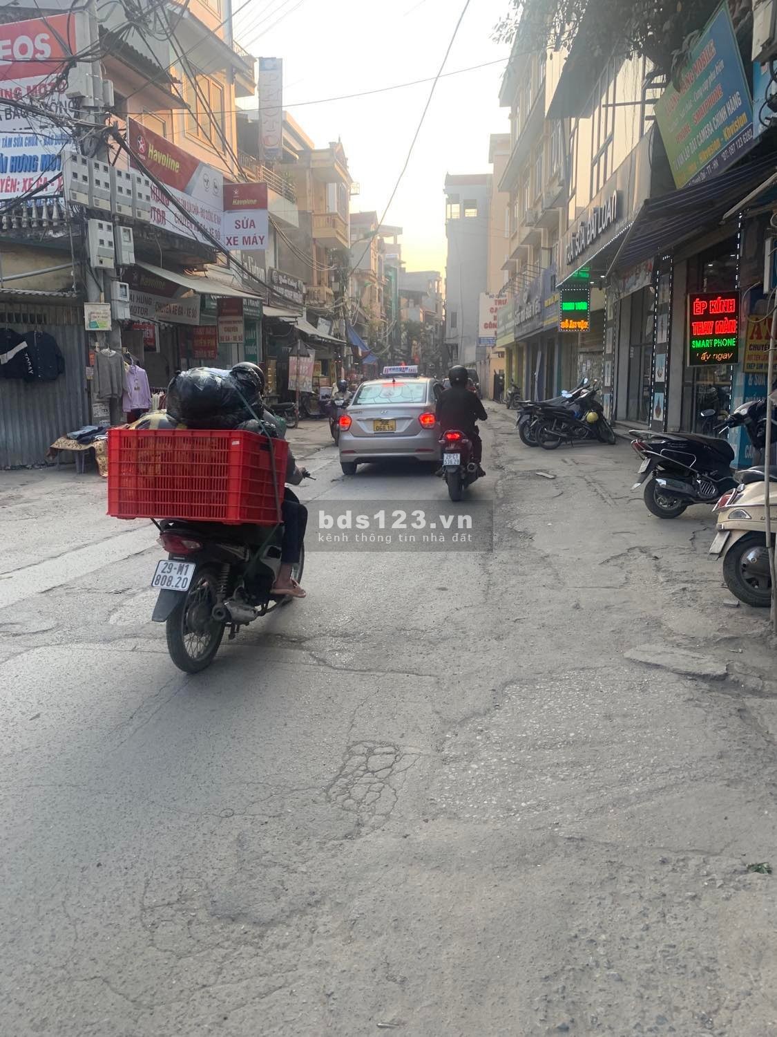 Bán nhà gần cầu tó , dtsd 45 m2