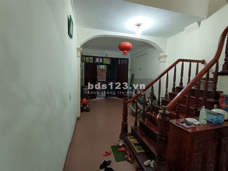 Cần bán nhà Minh Khai, kinh doanh ngã ba kinh doanh tốt