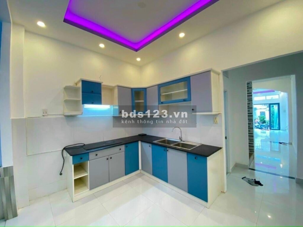 Cần tiền, bán gấp nhà Nguyễn Văn Đậu, P.11, Bình Thạnh
