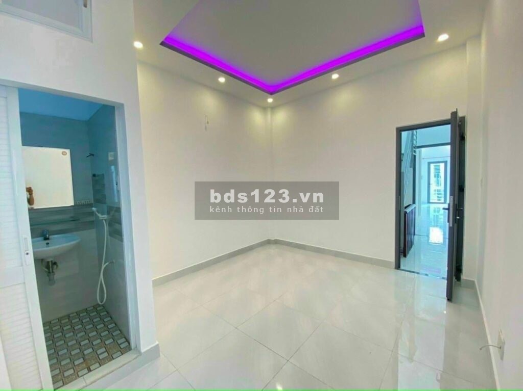 Cần tiền, bán gấp nhà Nguyễn Văn Đậu, P.11, Bình Thạnh