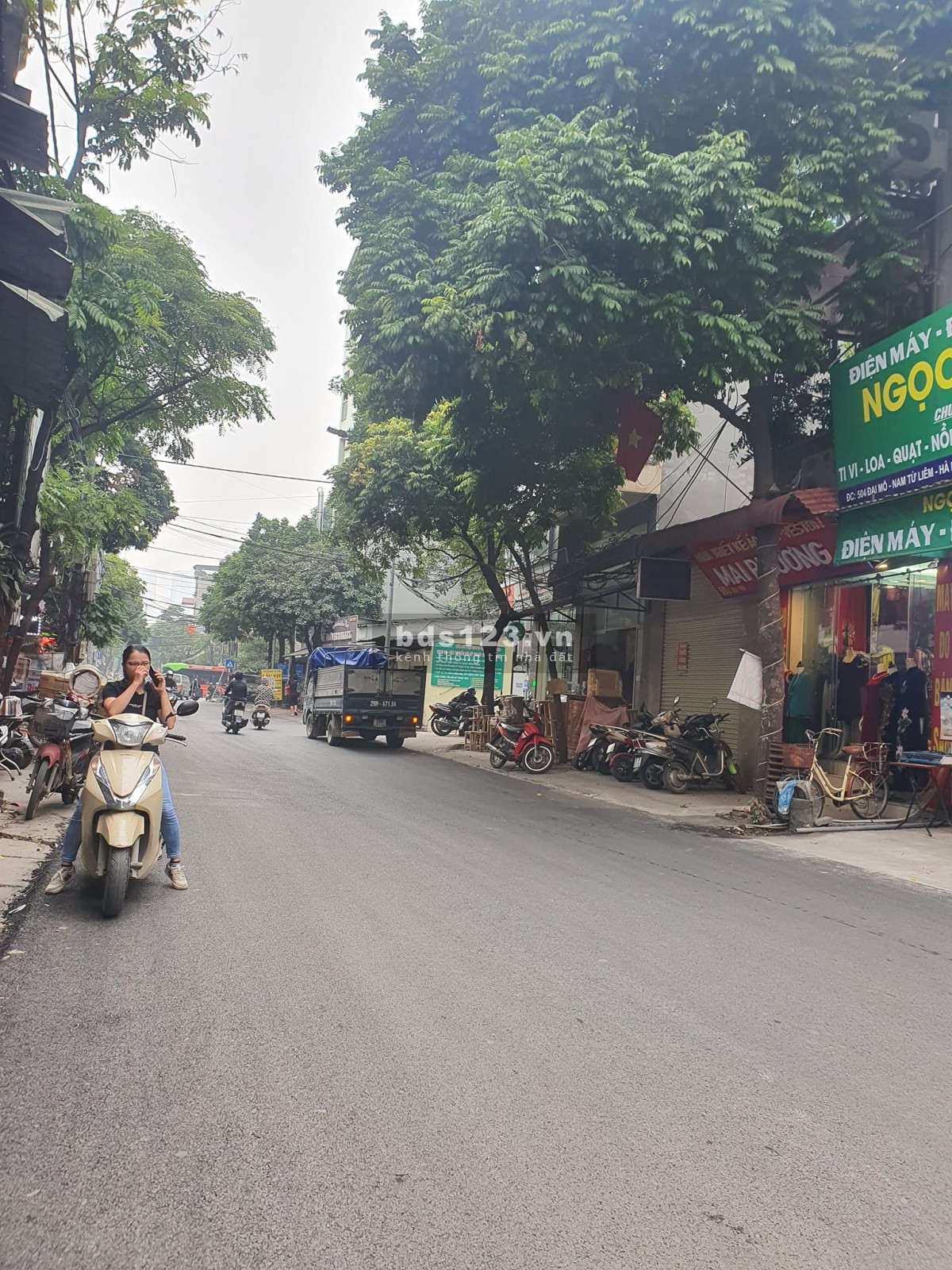 Bán nhà Quang Tiến Đại Mỗ, giá 3.5 tỷ, nhà ra ô tô tránh, hoàn thiện trước tết