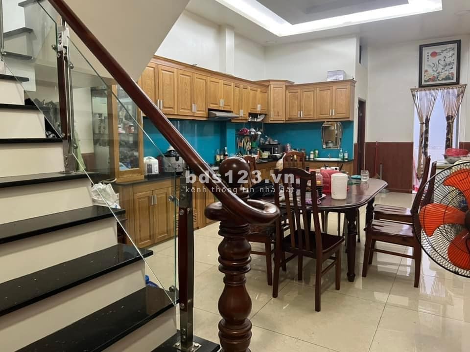 Bán Nhà Trường Thọ,Thủ Đức 113M2 (5.5*14.5), sổ vuông vức, nhỉnh 9.X Tỷ