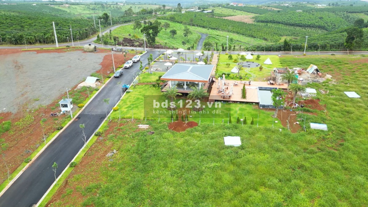 Đất riêng tại Bảo Lộc giá chỉ 9triệu/m2 vew thoáng, khu dân cư