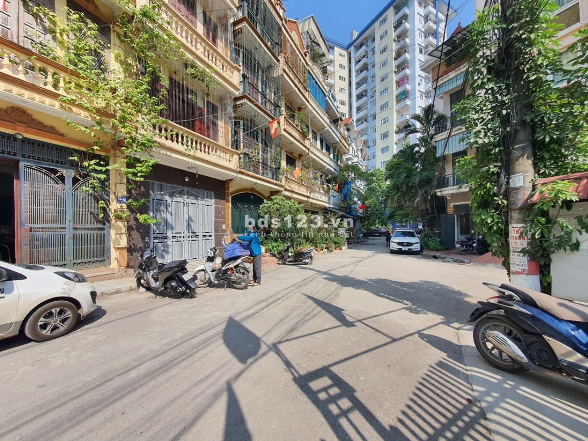 Bán nhà KĐT Đại Kim, quận Hoàng Mai, DT 55m² x 4 tầng, MT 4,5m, nhỉnh giá 11 tỷ đồng