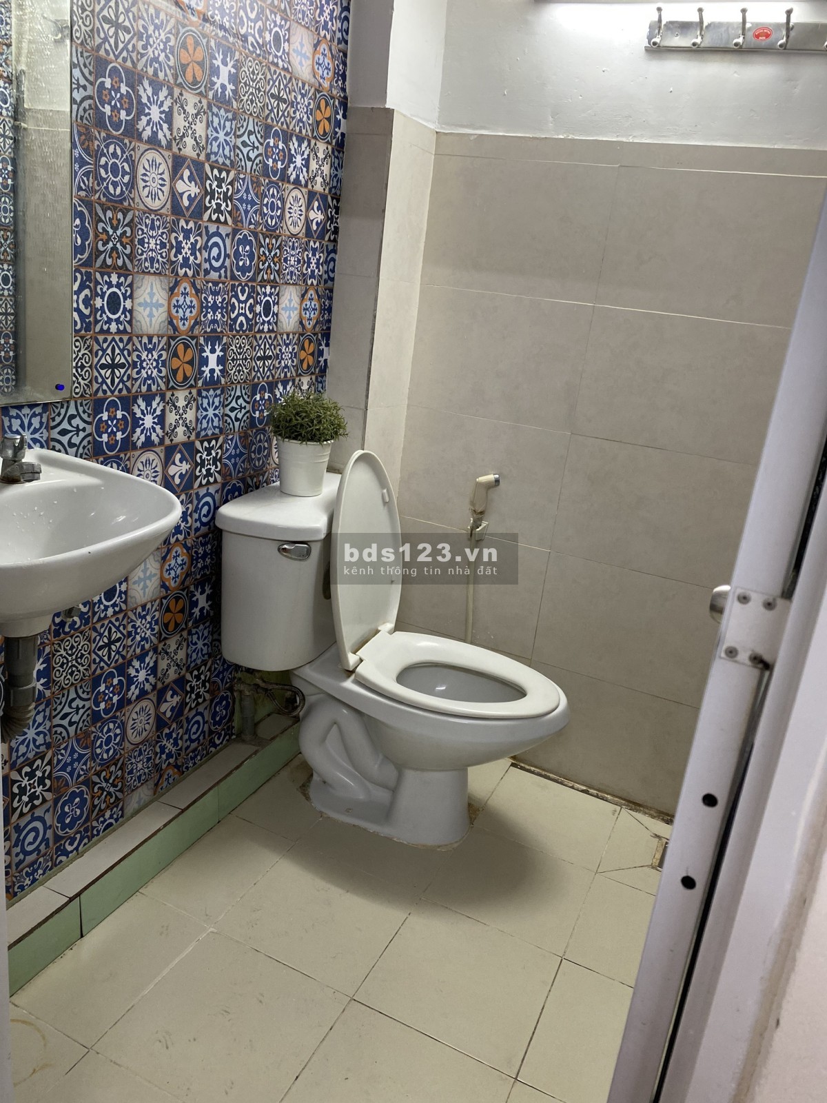 Cho thuê phòng trọ full nội thất tại Điện Biên Phủ (ngay sát bên trường ĐH Hutech)!!!