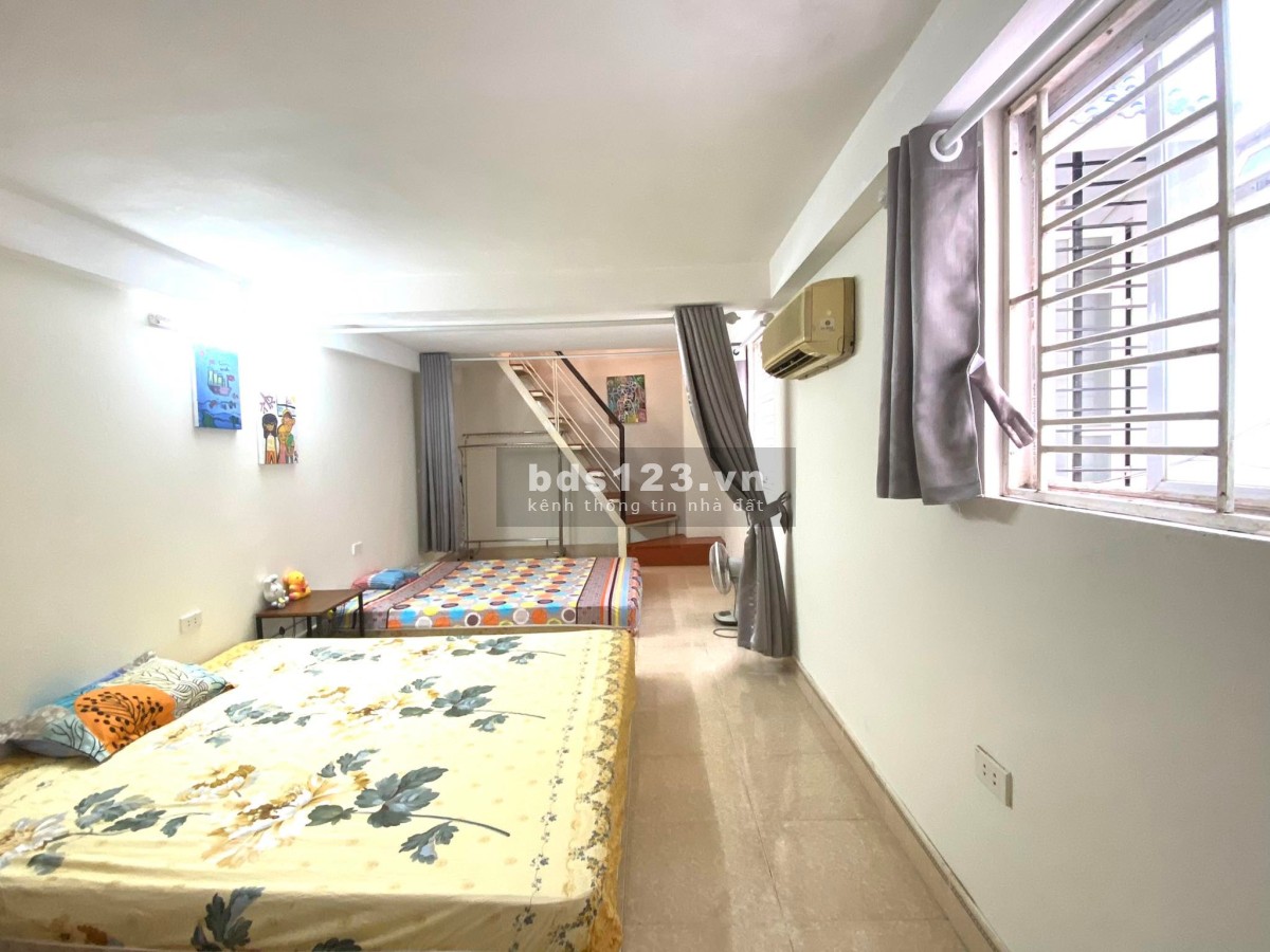 Cho thuê nhà 35m2, căn góc 2 tầng, full đồ, nhà mới ở luôn tại Xuân La. LHcc 0988823826