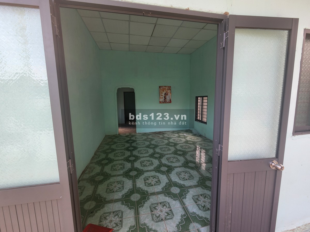 Bán nhà nguyên căn rộng 65m² giấy tờ tay