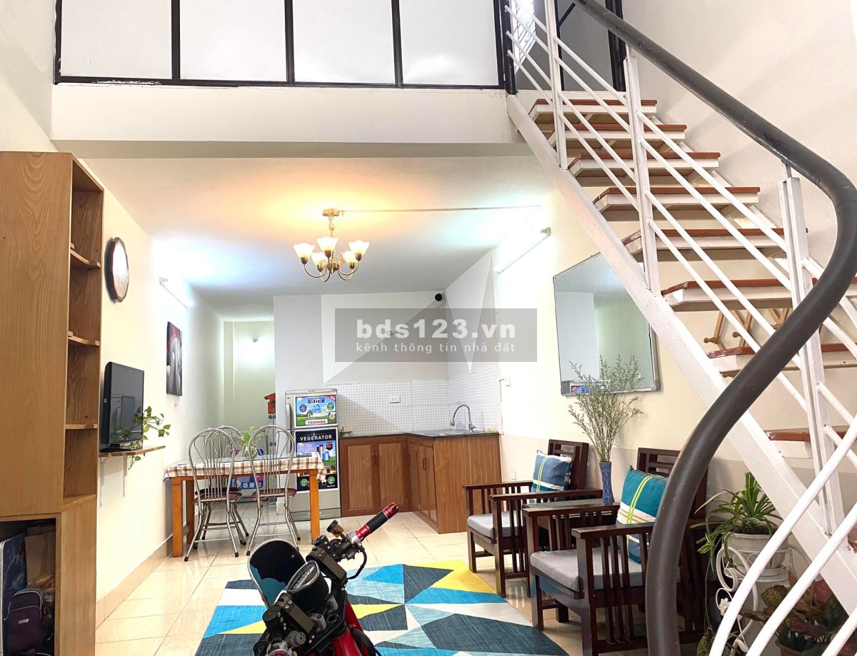 Cho thuê nhà 35m2, căn góc 2 tầng, full đồ, nhà mới ở luôn tại Xuân La. LHcc 0988823826