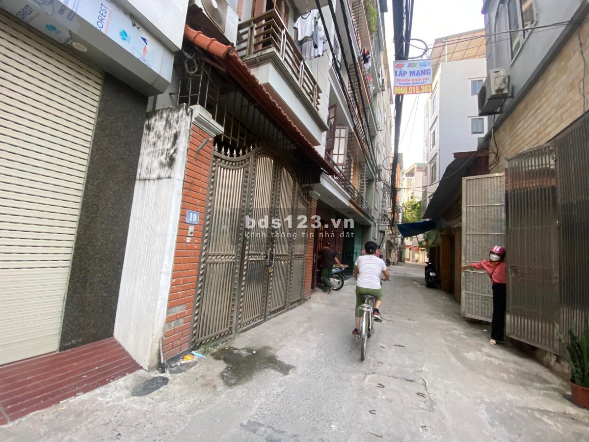 Cho thuê 30m full đồ , VS khép kín, giờ tự do, không chung chủ tại Xuân Đỉnh. LH 0988823826