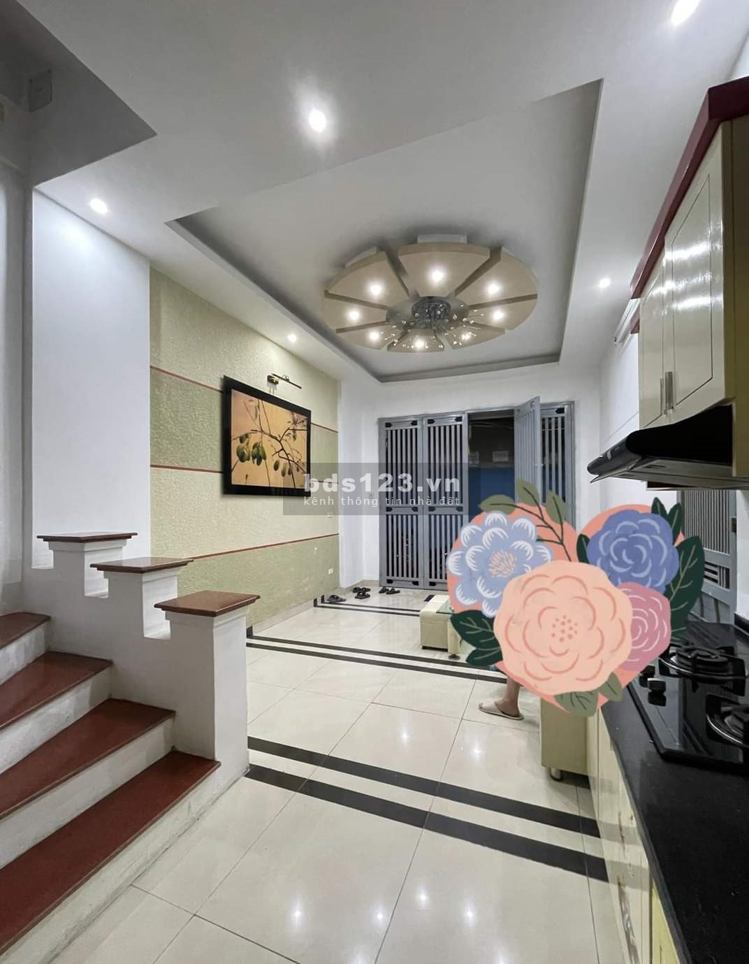 Bán nhà phố Trương Định ô tô đỗ cổng dtsd 40m2, 4 tầng giá 3.35 tỷ