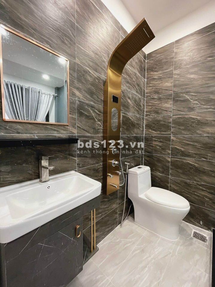 Chú Dần kí gửi nhà mới xây kế AEON Bình Tân 2T440