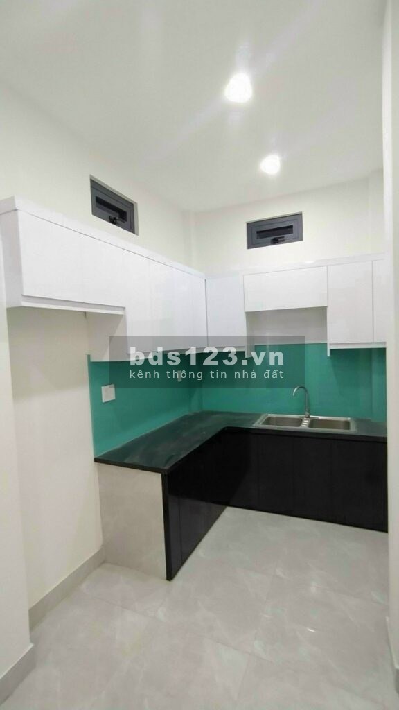 Bán lỗ xoay vốn gấp, nhà Lê Quang Định, P.11, Bình Thạnh
