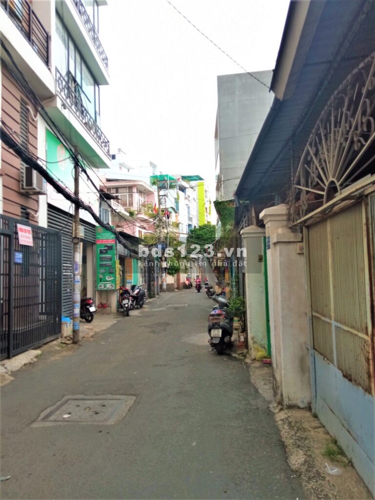 Cần tiền, bán gấp nhà Nguyễn Văn Đậu, P.11, Quận Bình Thạnh