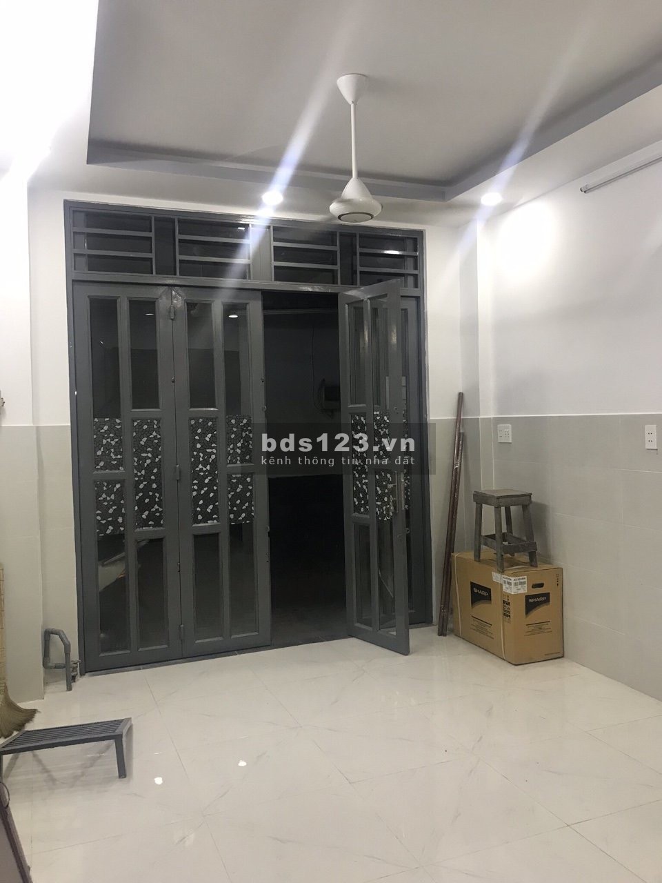 Bán nhà diện tích 40m2 Lạc Long Quân P3 Quận 11