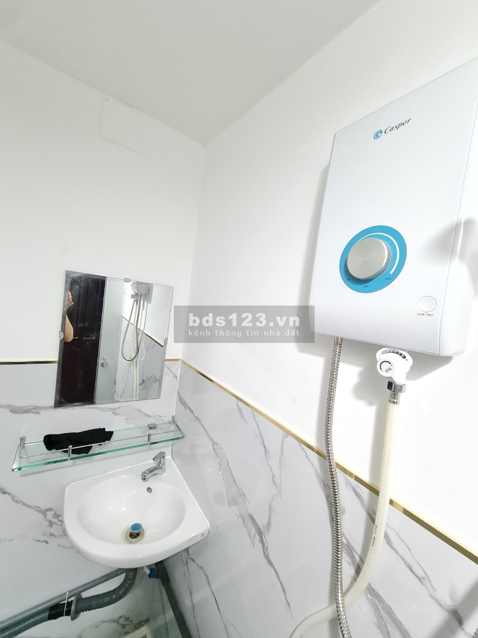Giá chỉ từ 3Tr800 có ngay Phòng trọ có Nội thất cơ bản cạnh Trung tâm Quận 1