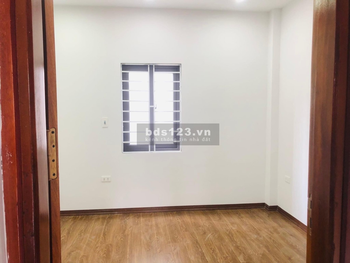 Bán nhà Yên Vĩnh mới chỉ việc về ở luôn. 2,8 tỷ- ngõ rộng, thông- sát đô thị Hinode Royal Park