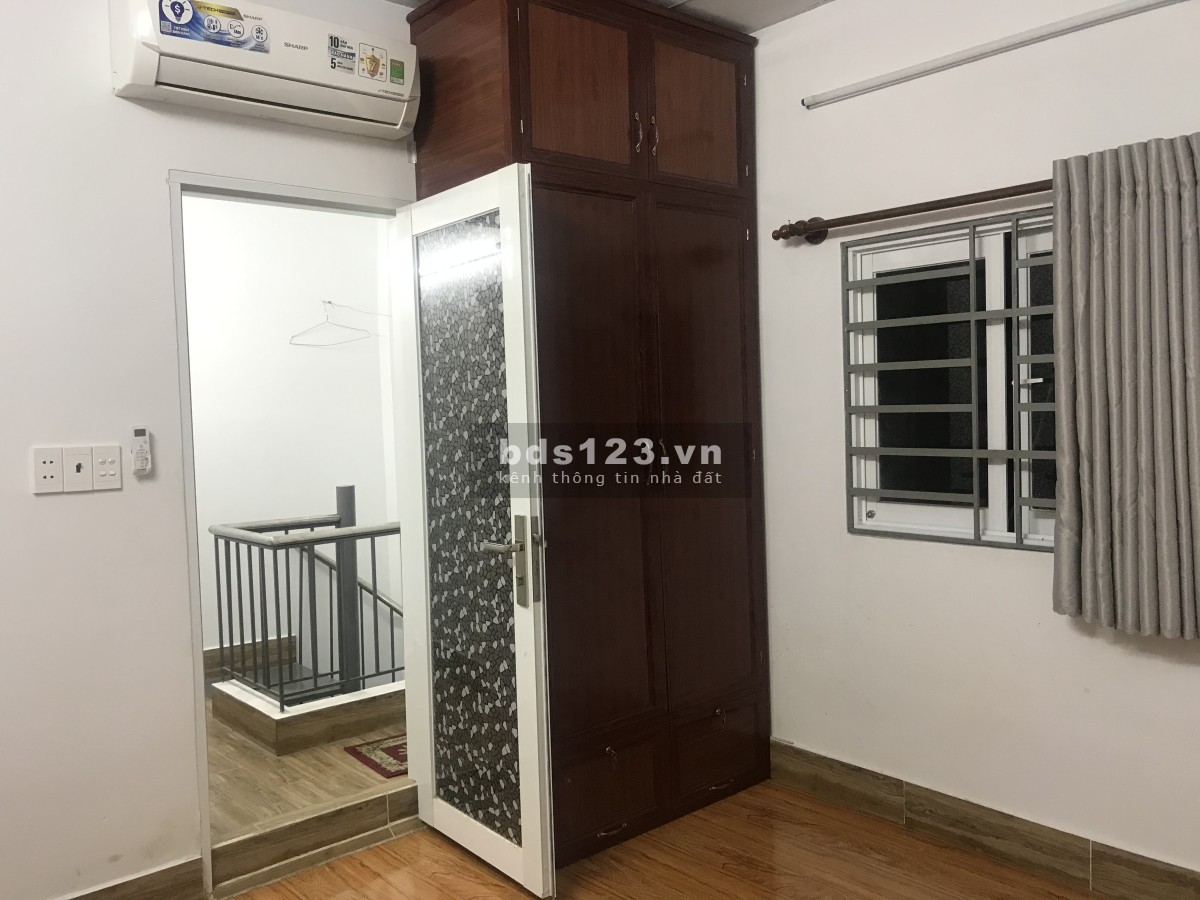 Bán nhà diện tích 40m2 Lạc Long Quân P3 Quận 11