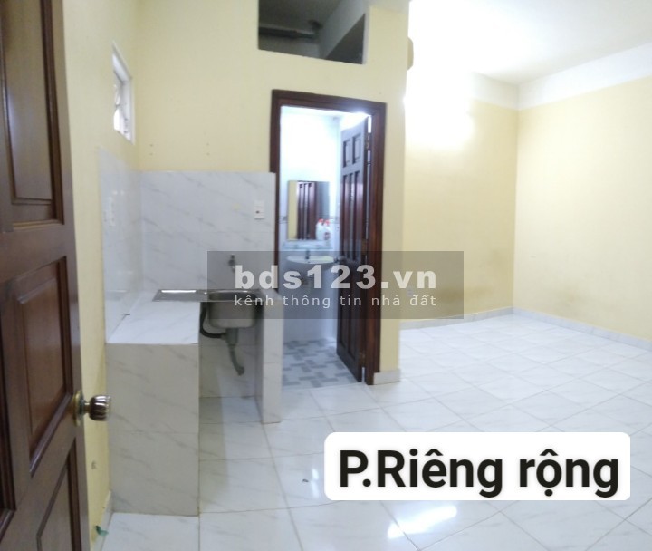 Nhà trọ, ktx quận7 q7 giá rẻ tại 300/23/23a Nguyễn Văn Linh, dành cho hộ gia đình, người đi làm, sv