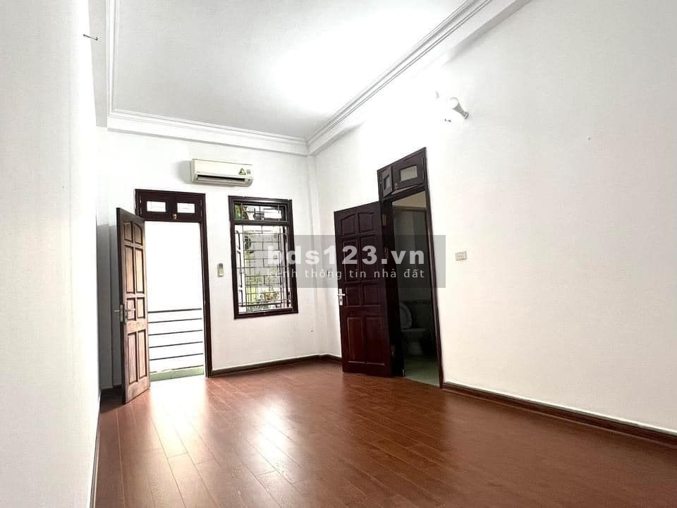 Bán nhà Lê Trọng Tấn Thanh Xuân, nhà mới thoáng đẹp, về ở luôn