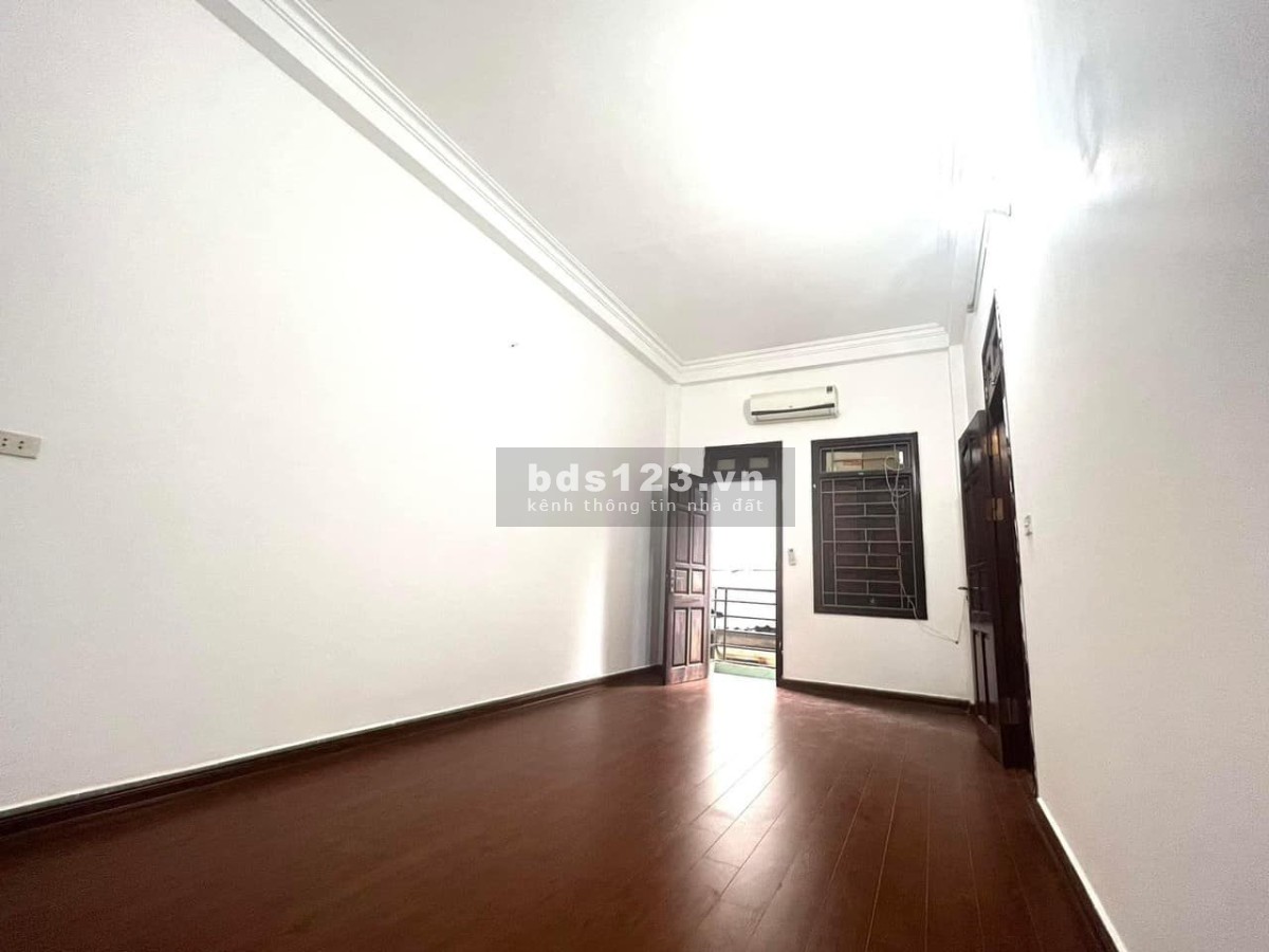 Bán nhà Lê Trọng Tấn Thanh Xuân, nhà mới thoáng đẹp, về ở luôn