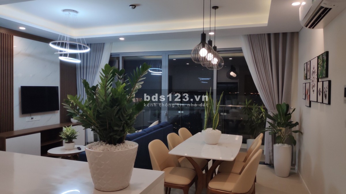 Cho thuê 2 phòng ngủ tầng cao nột thất cực xịn Đảo Kim Cương