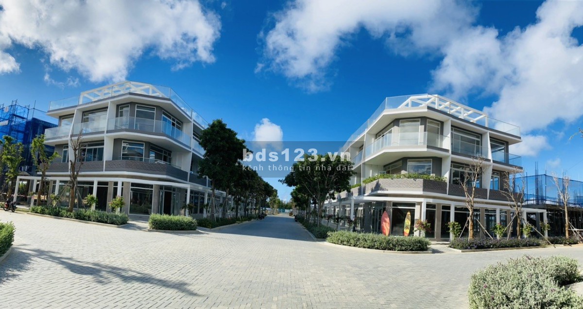 Nhà bán 2 mặt tiền giá chỉ từ 4 tỉ đồng, pháp lý sở hữu lâu dài