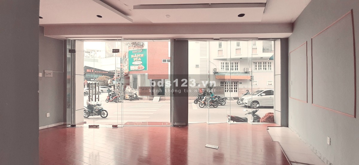 Mặt bằng quận Tân Bình 50m², mặt tiền 10m gần sân bay