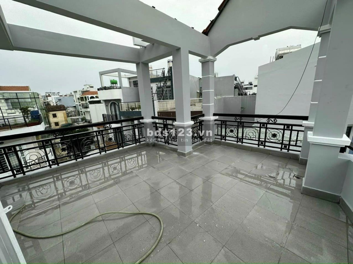 Bán nhà HXH thông ra Hoàng Hoa Thám, mặt tiền nở hậu, vị trí đắc địa, giá chỉ 8,5 tỷ