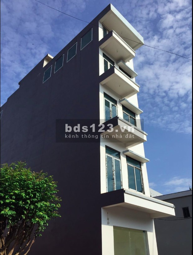 Bán nhà giá rẻ 5 tầng Nguyên Khê Đông Anh, đường ô tô tránh