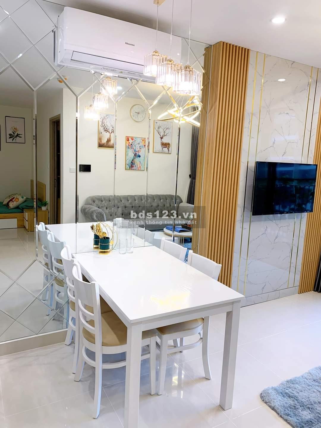 Thời điểm vàng để mua căn 2pn 2wc, giá chỉ 1.8 tỷ, full nội thất vinhomes lh 0976.366.513