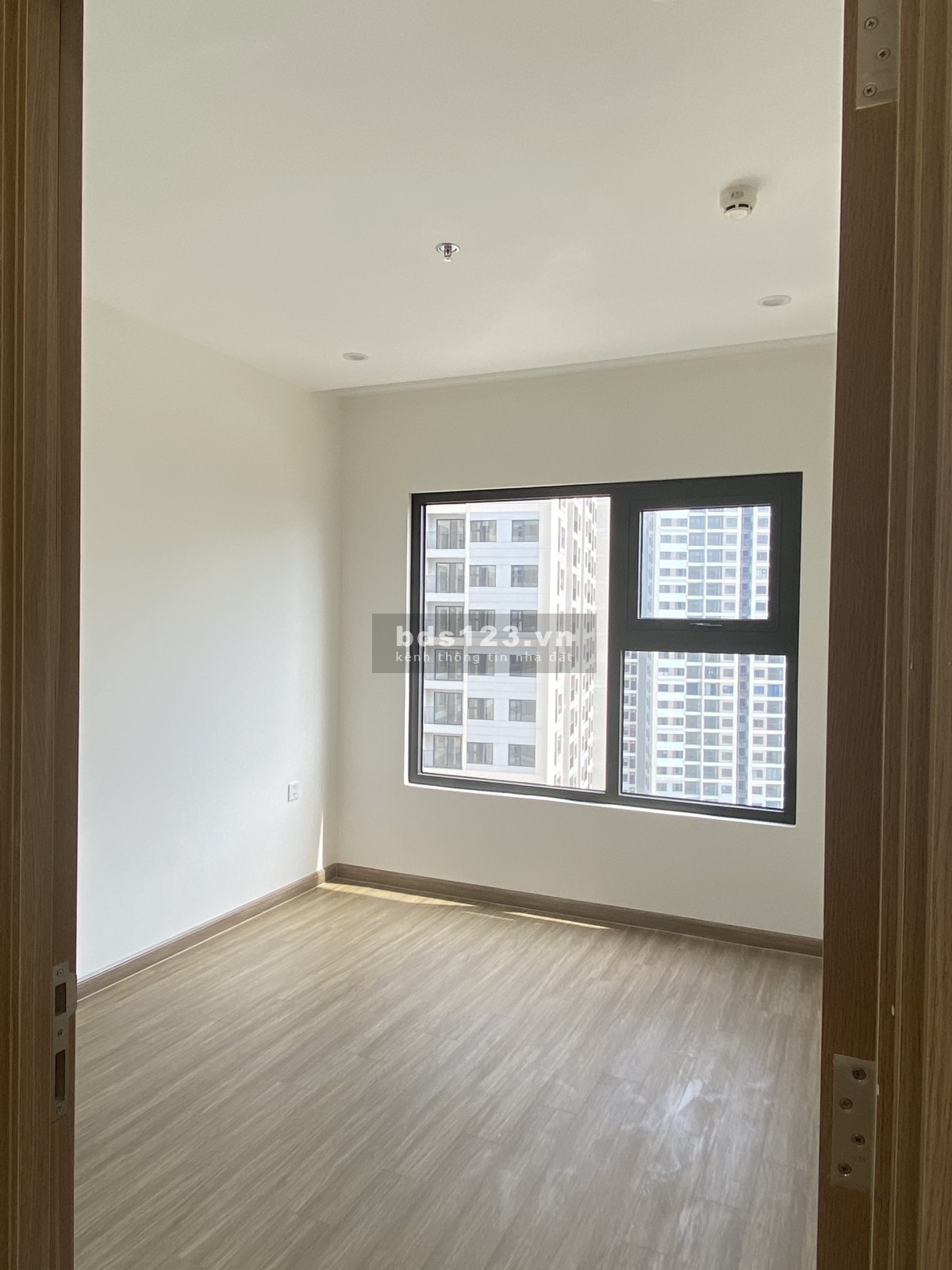 Bán lỗ căn hộ Vinhomes Grand Park Quận 9, giá tốt phân khu Origami