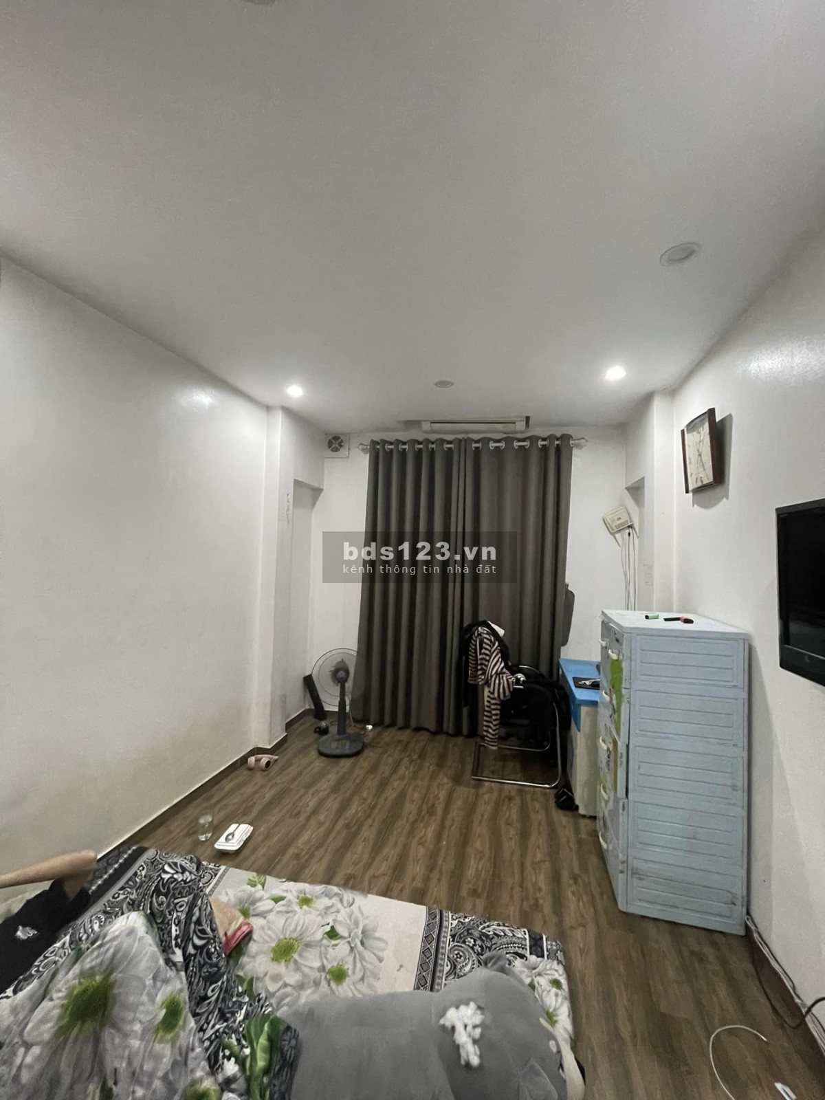 Bán nhà riêng Âu Cơ ngõ nông căn góc 2 mặt thoáng, cách mặt phố 20m, giá chỉ 3,8 tỷ