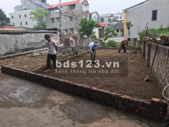 Bán đất thổ cư Uy Nỗ/áp Thị trấn Đông Anh/Hà Nội 45m2, ô tô 5 chỗ, LH: Thành Sơn 0923.56.57.58