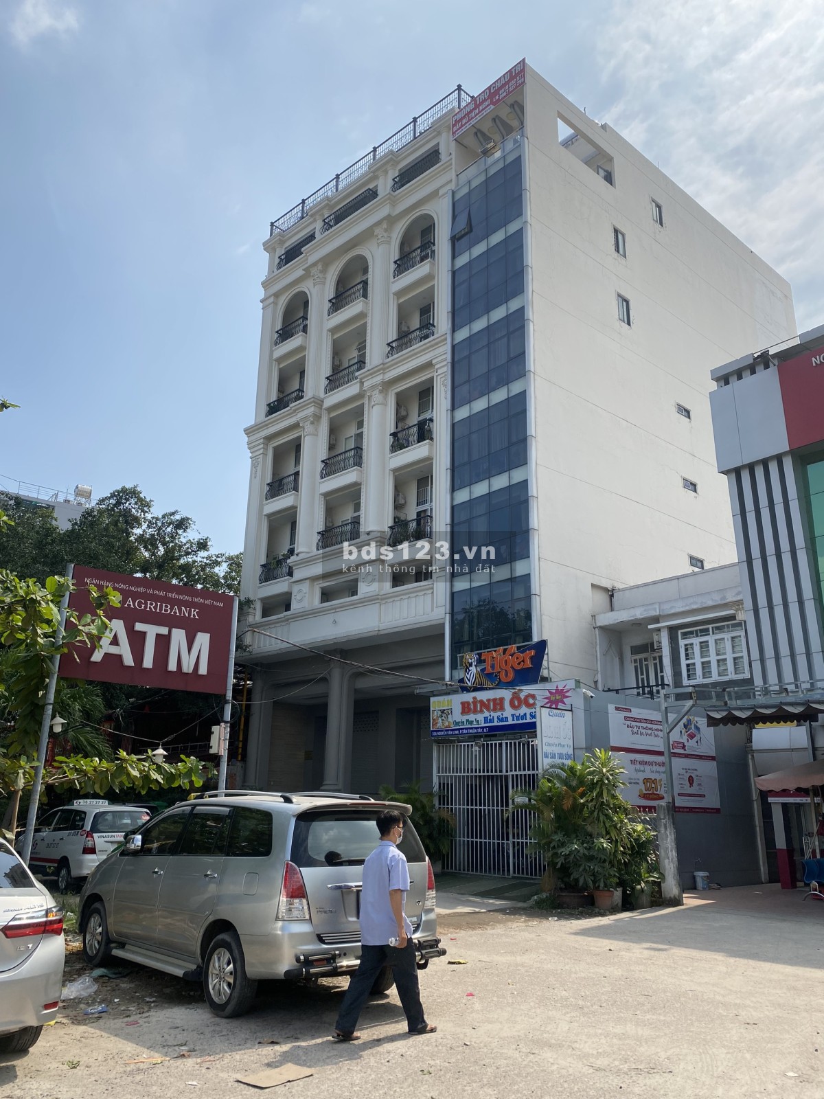 Bán nhà mặt tiền Nguyễn Văn Linh, Quận 7, LH 0948736966