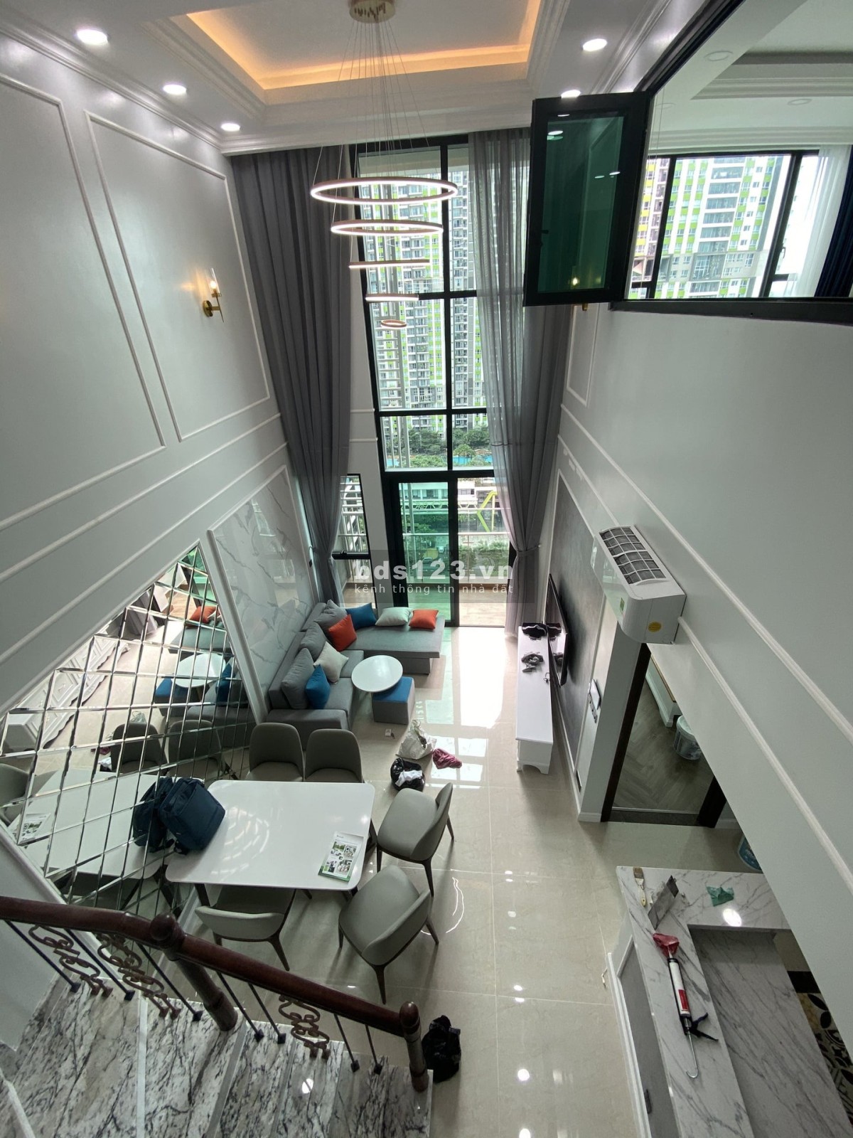 Cần cho thuê căn duplex 2pn Feliz En Vista, DT 103m2, giá 24 triệu/tháng LH. 0339744305 (Ms. Bích)