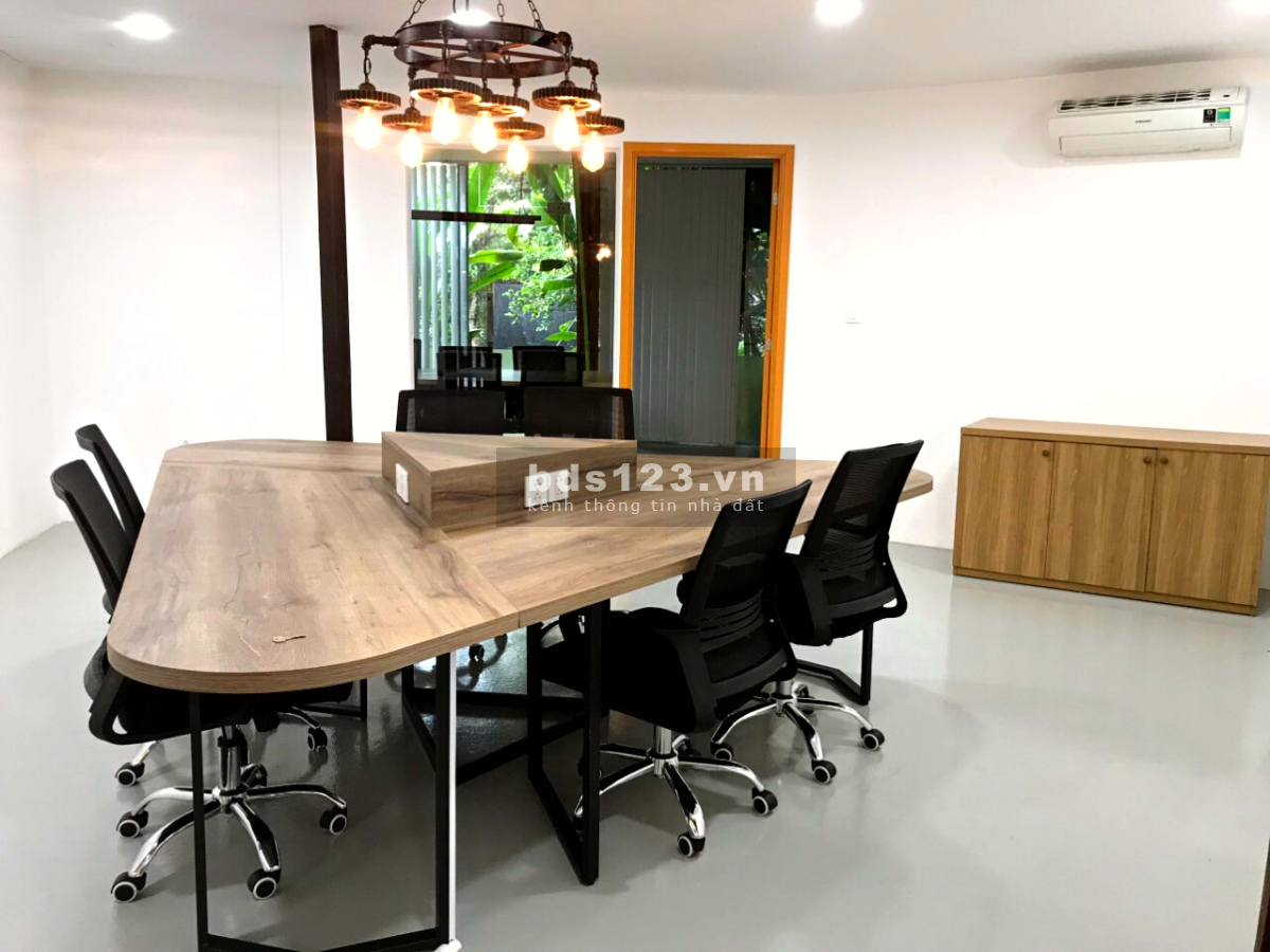 Không gian phòng họp phòng tổ chức sự kiện, hội thảo ngay giữa vườn Sài Gòn
