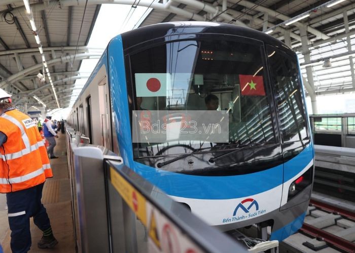 Chạy thử tuyến Metro số 1 Bến Thành - Suối Tiên