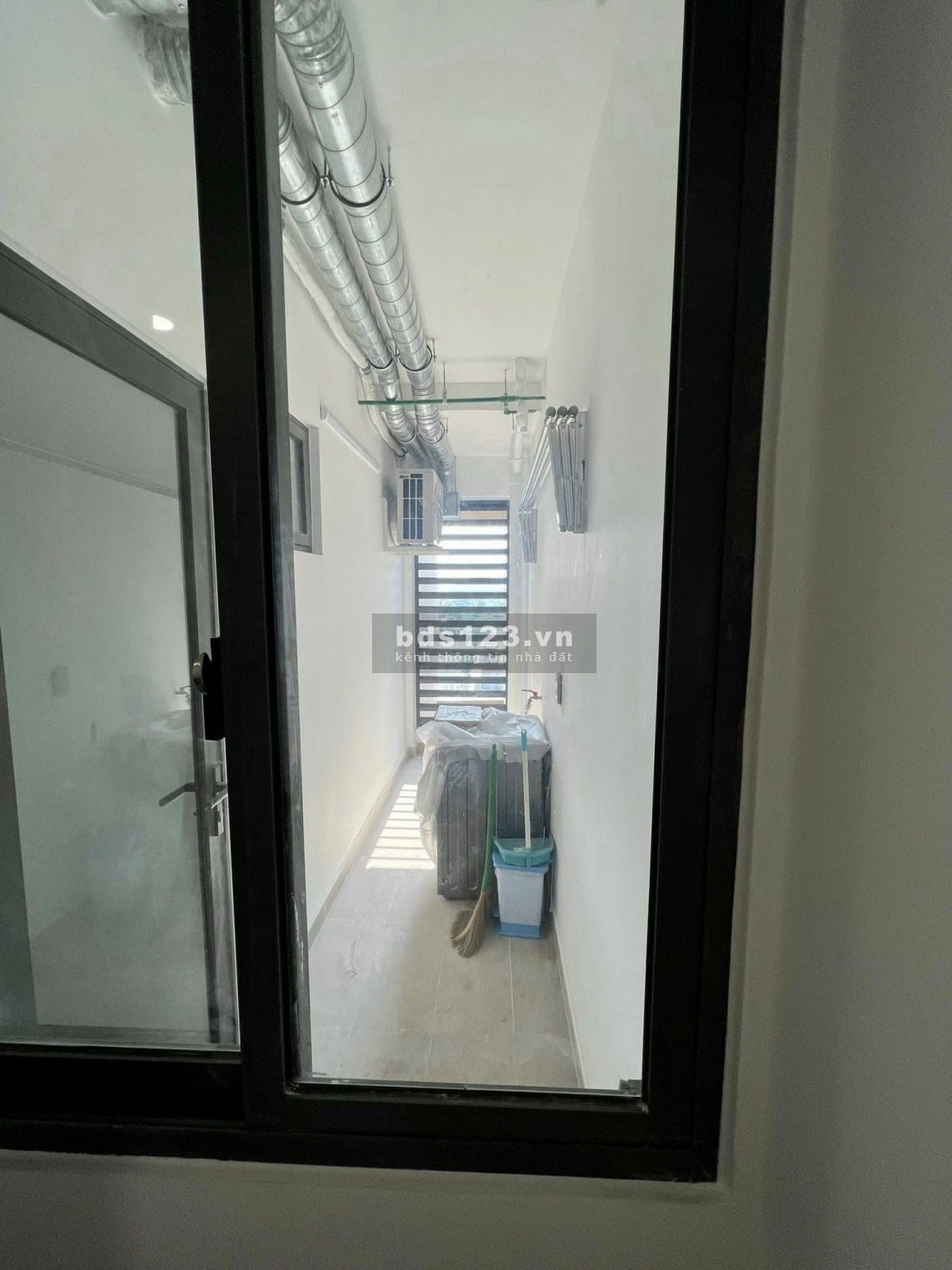 Căn hộ Akari city cho thuê 75m2-2PN, có nội thất, giá 9,5 Triệu/Tháng, miễn phí quản lí