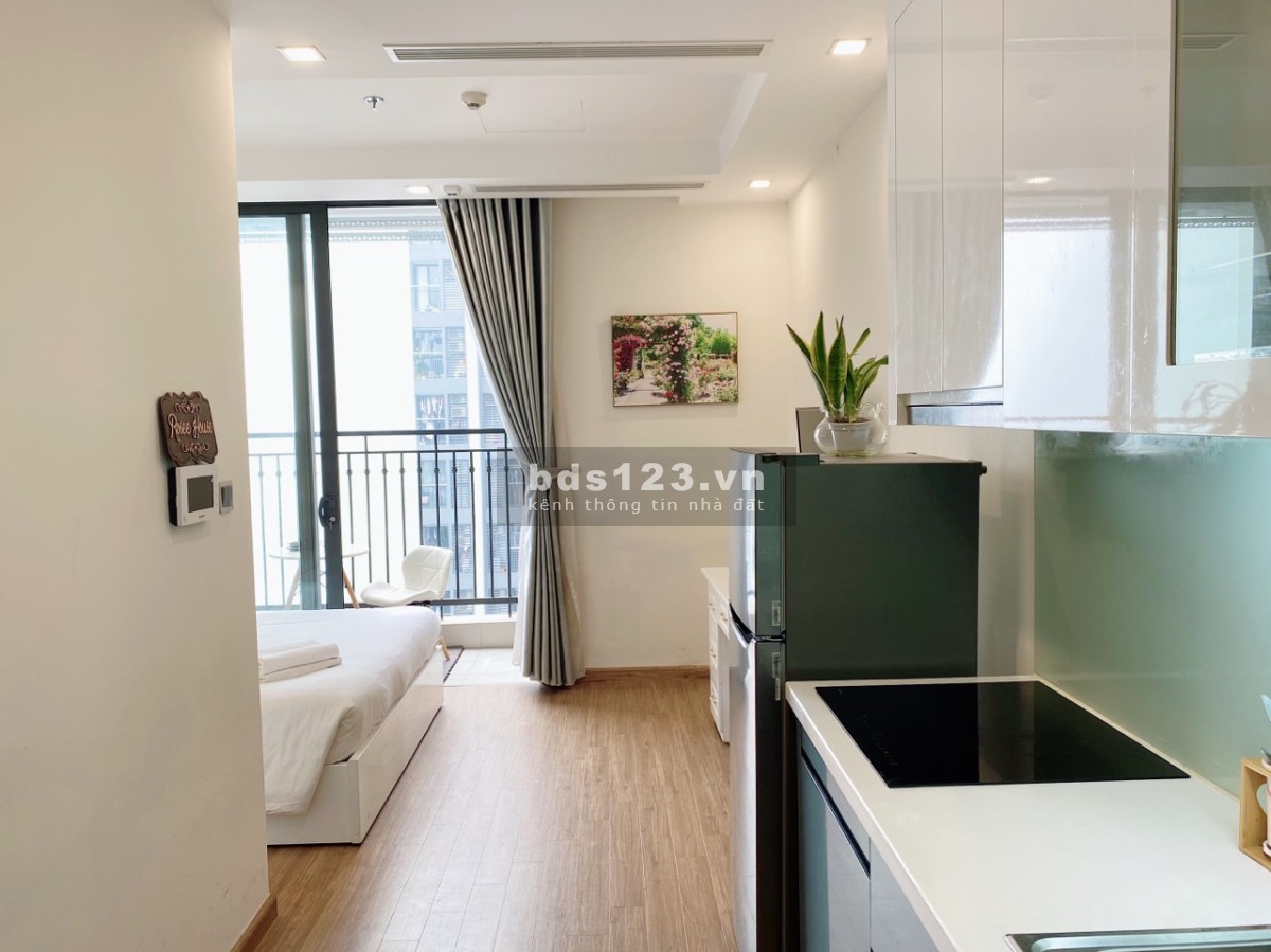 Tôi cho thuê căn hộ Studio 1N full đồ VH Green Bay vào ở luôn giá chỉ 8.5tr/tháng. LH: 0385418696