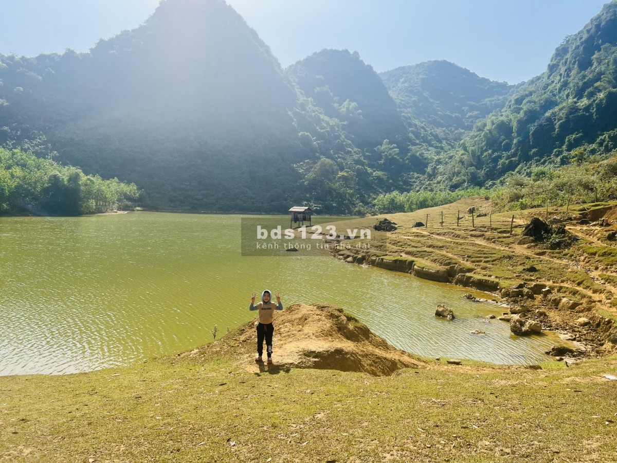Bán đất nghỉ dưỡng bám hồ siêu đẹp ở Lạc Sơn, Hòa Bình. 5000m chỉ 2.2 tỷ