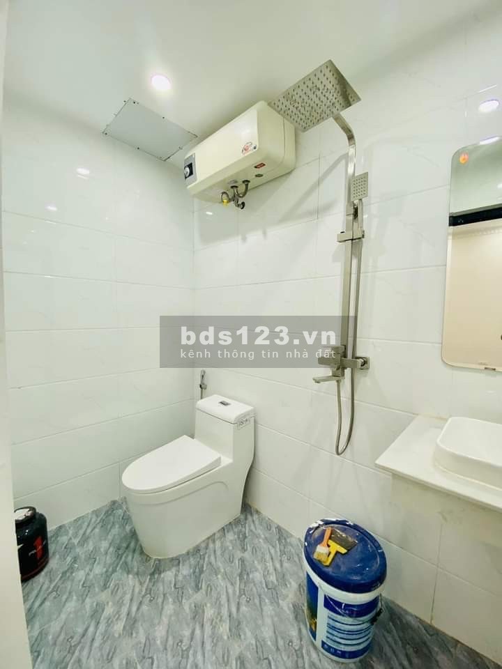 Bán nhà riêng phố Tôn Đức Thắng, 3 PN, DT 30m², gần phố, giá chỉ 3,57 tỷ